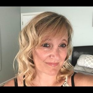 Meet your Posher, Tina